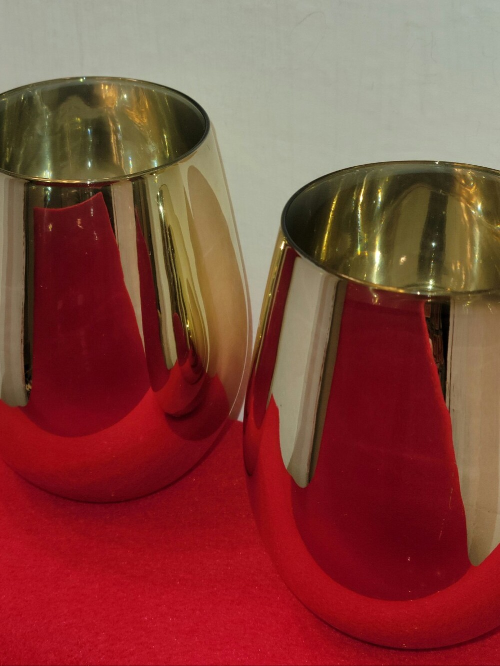Gold Reflective Metal Stemless Wine Glass